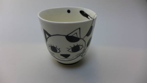 ★お買い得★有田焼★ぶち猫★湯呑★黒★手描き, 茶器, 湯飲み, 単品