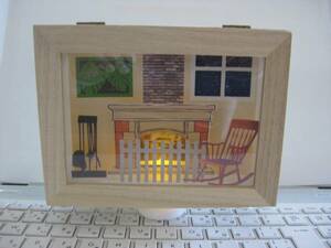 Art hand Auction Layered paper cutout fireplace in wooden box with flickering LED lighting, Handcraft, Handicrafts, Paper Craft, others