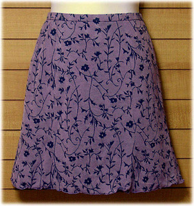 【新品】 紫色♪花柄のスカート（W61）