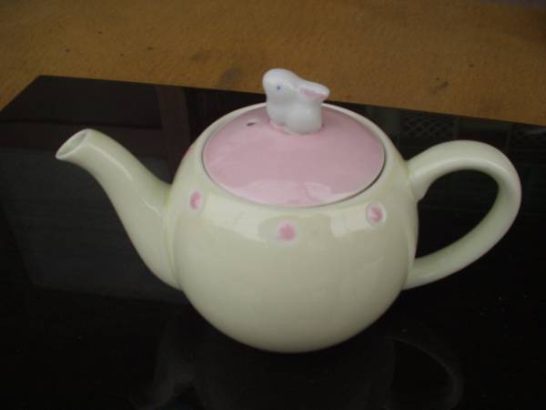 Arita, Hasami, ceramic, hand-painted coffee/tea pot, rabbit (pink), Western-style tableware, Tea utensils, pot
