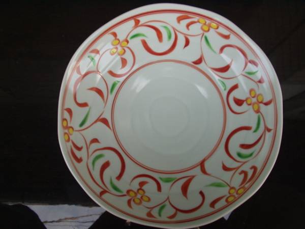 Арита, Хасами, молодой художник, Косо печь, тарелка арабеска с красным цветком, расписанная вручную, 22 см, 1 кусок, Японская посуда, блюдо, Средняя тарелка