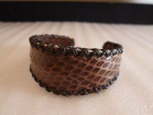 wa. have new goods leather breath snake leather leather bangle man and woman use 038