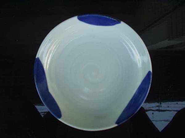 Arita / Hasami ware / Kotama kiln pintado a mano / índigo retorcido a mano tres puntos plato de pan de 16 cm, lámina, plato, plato de postre, Objeto unico