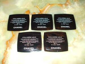 Chanel ☆ Vital Miel Aqua 204