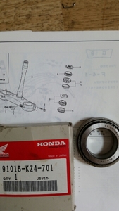 HONDA　CR250ステアリング用ヘッドパイプベアリング