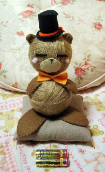 AM miscellaneous goods ■Kumakoro Makigurumi with cushion, bear, brown, handicraft, handmade, can sit, cute, yarn, event, gift, handmade works, interior, miscellaneous goods, ornament, object