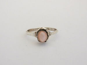 [NAVAJO Navajo ].... pink shell. ring #