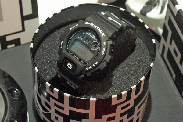 カシオ G-SHOCK HOTEI 30th ANNIVERSARY DW-6900TH-1JR