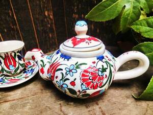 Art hand Auction One of a kind [Free shipping under certain conditions] ☆New☆ Turkish ceramic handmade teapot M⑤/Handmade oriental tableware Kutahya pottery, Western-style tableware, Tea utensils, pot