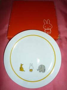 Чрезвычайно редко! Kawaii ♪ Miffy Pottery Plate (не для продажи)