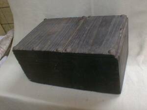 木製杉材　古い銭箱　17x36x23.5cm　虫食い　骨董品　大正期