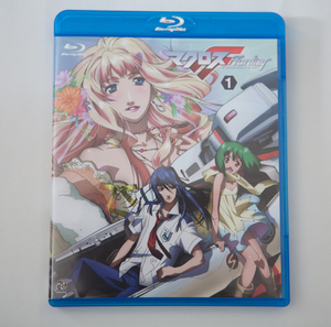 マクロスF（フロンティア） 1 blu-ray 初回特典付き 中古即決！