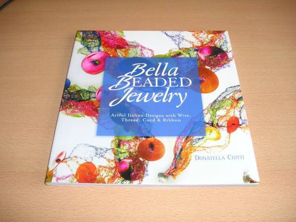洋書・Bella Beaded Jewelry ビーズアクセサリー・豪華で洗練されたイタリアデザインの作品集です