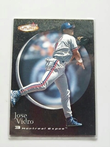 ホセ ビドロ Jose Vidro 2001 FLEER 499枚シリアルナンバー Expos