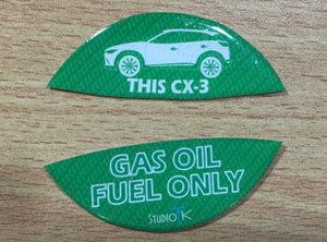 CX-3 フューエルキャップエンブレム「GAS OIL」のため特価！！「DIESEL」と間違えても変更できません！