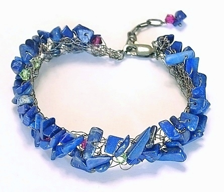 ★Handmade★One-of-a-kind★Pure silver bracelet with lapis lazuli and red Swarovski, bracelet, colored stones, lapis lazuli, Ruri