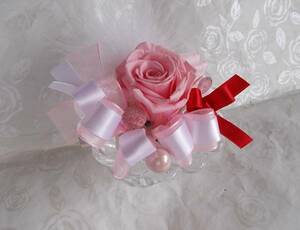  rose. arrangement *plifla* glass vessel * pink ribbon 