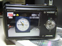 ■■■ FinePix F100　付属品付（520）■■■　_画像3