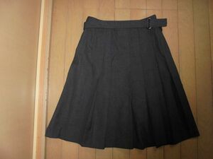  beautiful goods * Michel Klein * black. high class fine quality pleated skirt *36