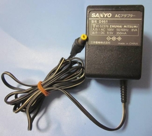 SANYO ACアダプター D951 9.5V 350mA★動作品