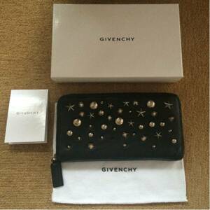 ji van si.GIVENCHY studs round fastener wallet vanity case exclusive use Cross attaching Riccardo Tisci Jimmy Choo 