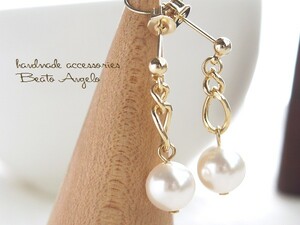 ◇◆+angelo+スワロフスキー パールのチェーンピアス(p-048)ホワイト G ポストピアス フィガロ