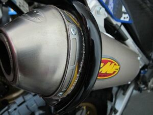 HONDA ホンダ CB1300/750/400SF CBR250R NC700 400X など マフラースライダー