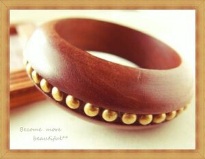 * unused * impact! futoshi . wooden & studs Asian bangle *V2