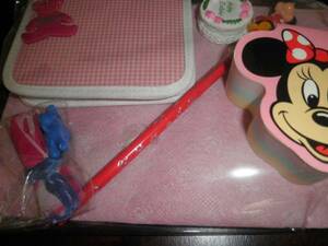  Disney, case ( purse ), Minnie Mouse. pencil, memo pad etc. 