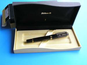 新品　ペリカン　PELIKAN　 M600　ブラック　万年筆 　ニブ　 M