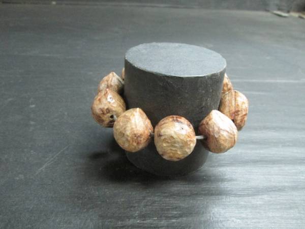 Bracelet 10 perles finition cire en loupe d'orme :b, Fait main, Accessoires (pour femmes), autres