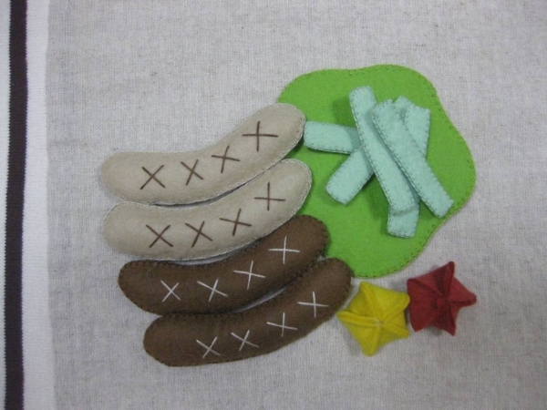 ソーセージプレート ハンドメイド フェルト ままごと