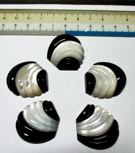 * designer worth seeing! onyx / White Butterfly . half made loose *