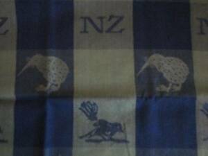  tag attaching new goods * New Zealand *KIWI kiwi fruit bird * Schic & cool * tea towel * kitchen towel * table runner * tapestry 
