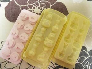  new goods 2 point 3D ice tray icemaker plate Winnie The Pooh figure 