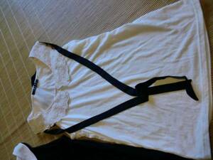 INGNI white. sleeveless blouse (M size )