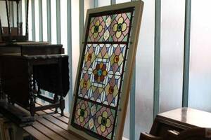 12S-559 antique stained glass / enamel muffle painting / fittings / Britain 