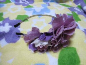 ★可愛い♪花のカチューシャ　紫色★332