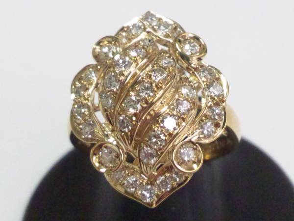 新品 特別価格! 天然ダイア0.84ct K18ファッションリング