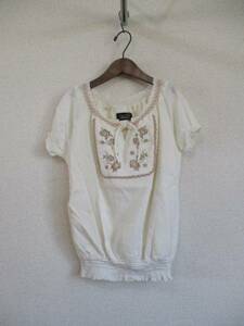 Piamon white wrinkle processing embroidery go in short sleeves blouse size 130(USED)60216