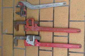  used * pipe wrench 3 point 