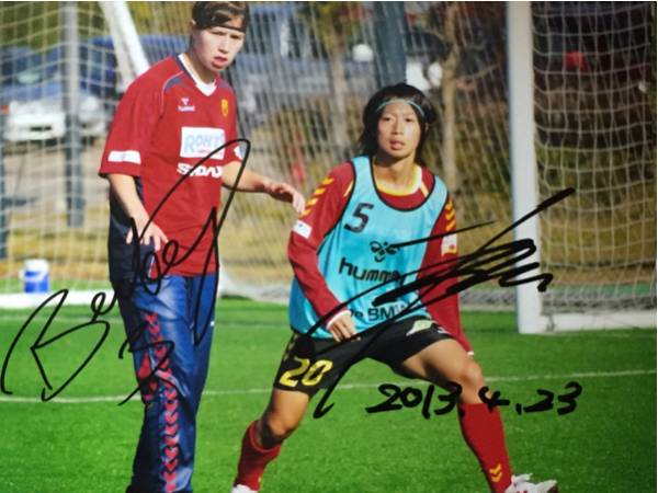 INAC Kobe Yoko Tanaka Not for sale Autographed 6-cut photo ②, soccer, Souvenir, Related goods, sign