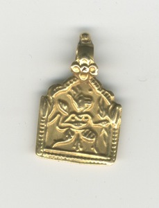  India gold. amulet pendant is nma-n19 century K22 made 