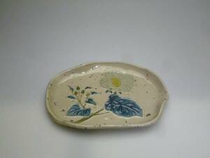 Art hand Auction ★Created by the artist★Arita ware★A wonderful plate with furou flowers★Hand-painted, Japanese tableware, dish, medium plate