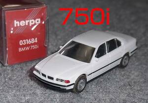 1/87 BMW 750i ホワイト ヘルパ