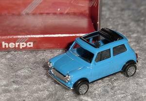 1/87ミニ クーパー オープンルーフ ブルー MINI COOPER